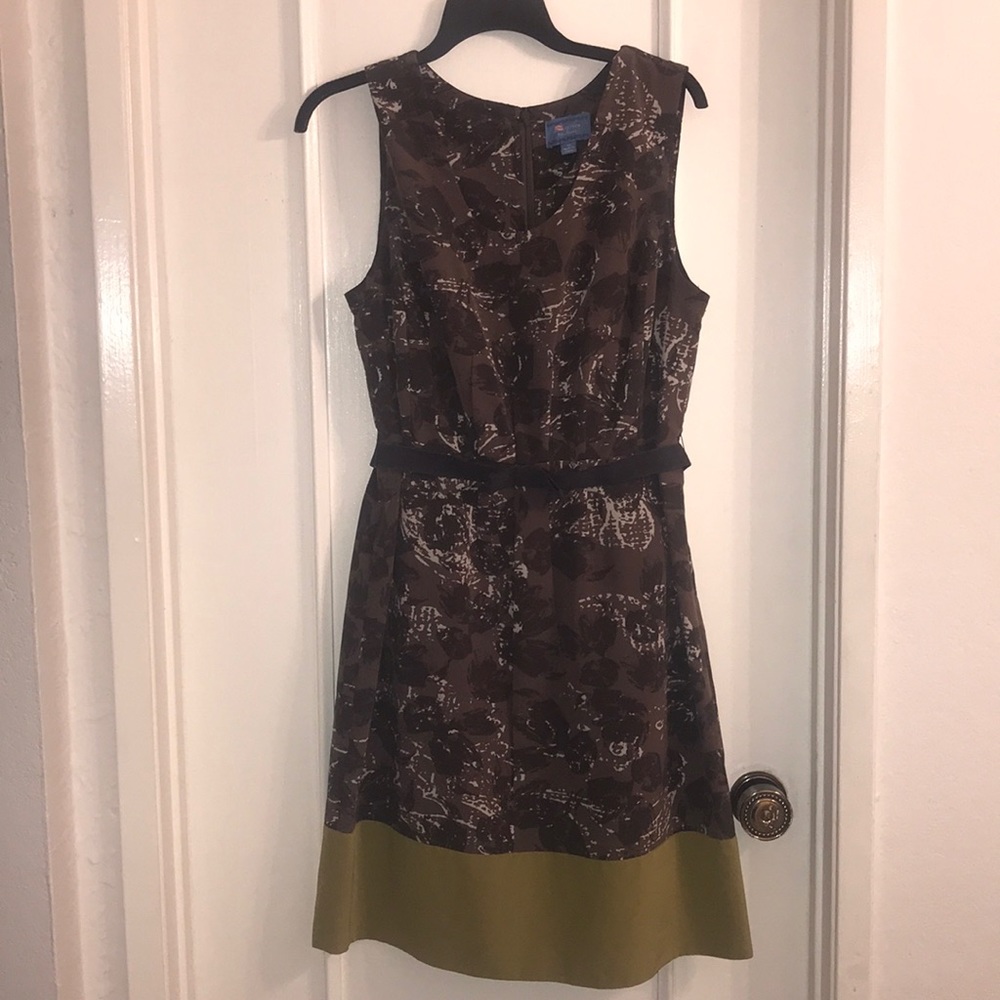 Brown and Green Sleeveless Dress